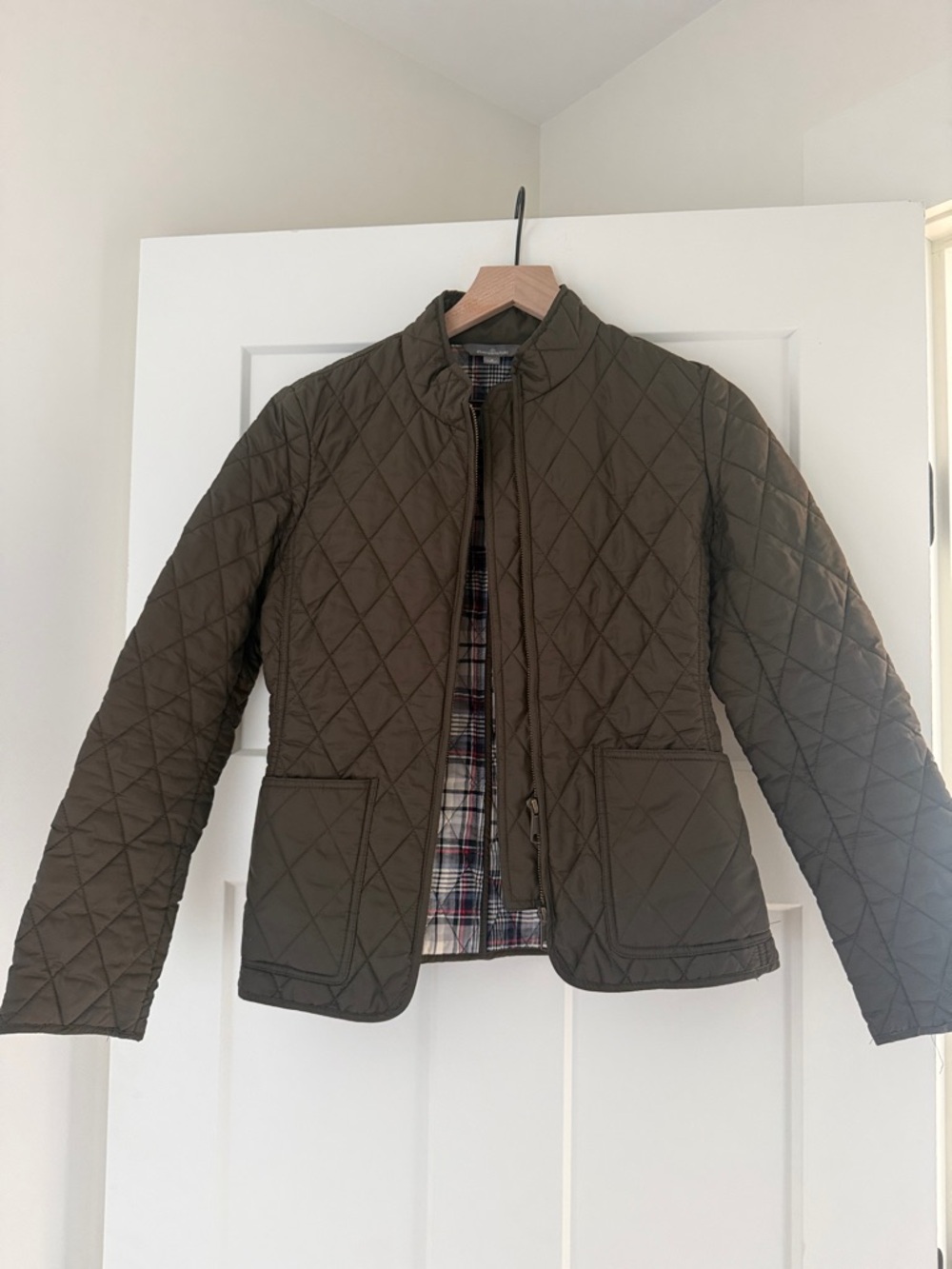 L.L. Bean Signature Quilted Barn Jacket in dark green